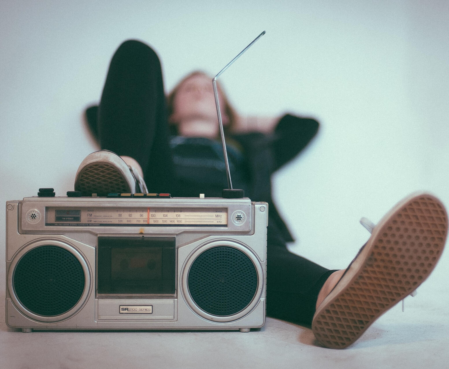 THE BEAR CHLW 93.1 BARRIERE, BC RADIO STATION